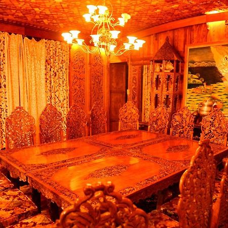 מלון Srīnagar De Laila House Boat By Sterling מראה חיצוני תמונה