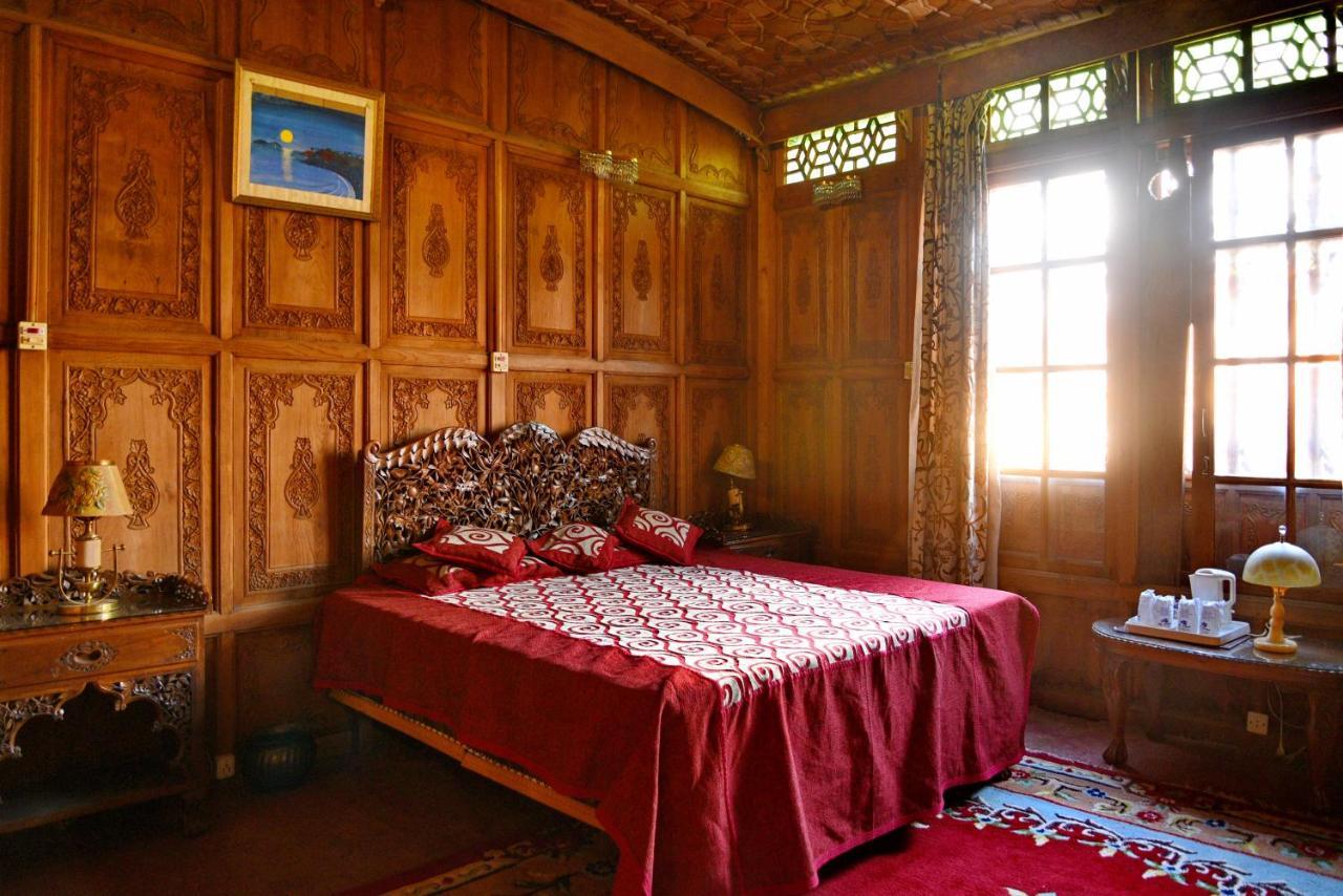 מלון Srīnagar De Laila House Boat By Sterling מראה חיצוני תמונה