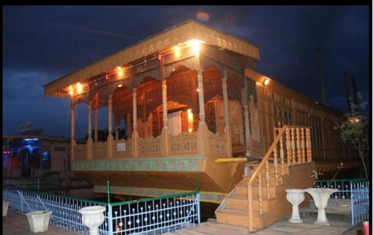 מלון Srīnagar De Laila House Boat By Sterling מראה חיצוני תמונה
