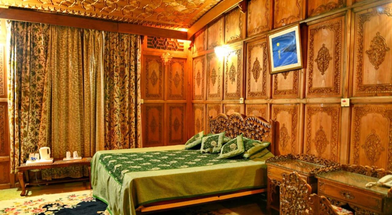 מלון Srīnagar De Laila House Boat By Sterling מראה חיצוני תמונה